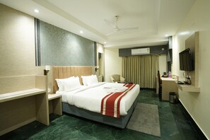 Ropa de cama de alta calidad y minibar 