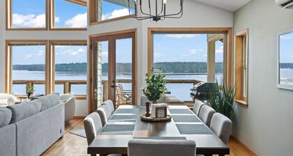Brownsville Bay Lookout - Spacious 4 Bedroom Home!