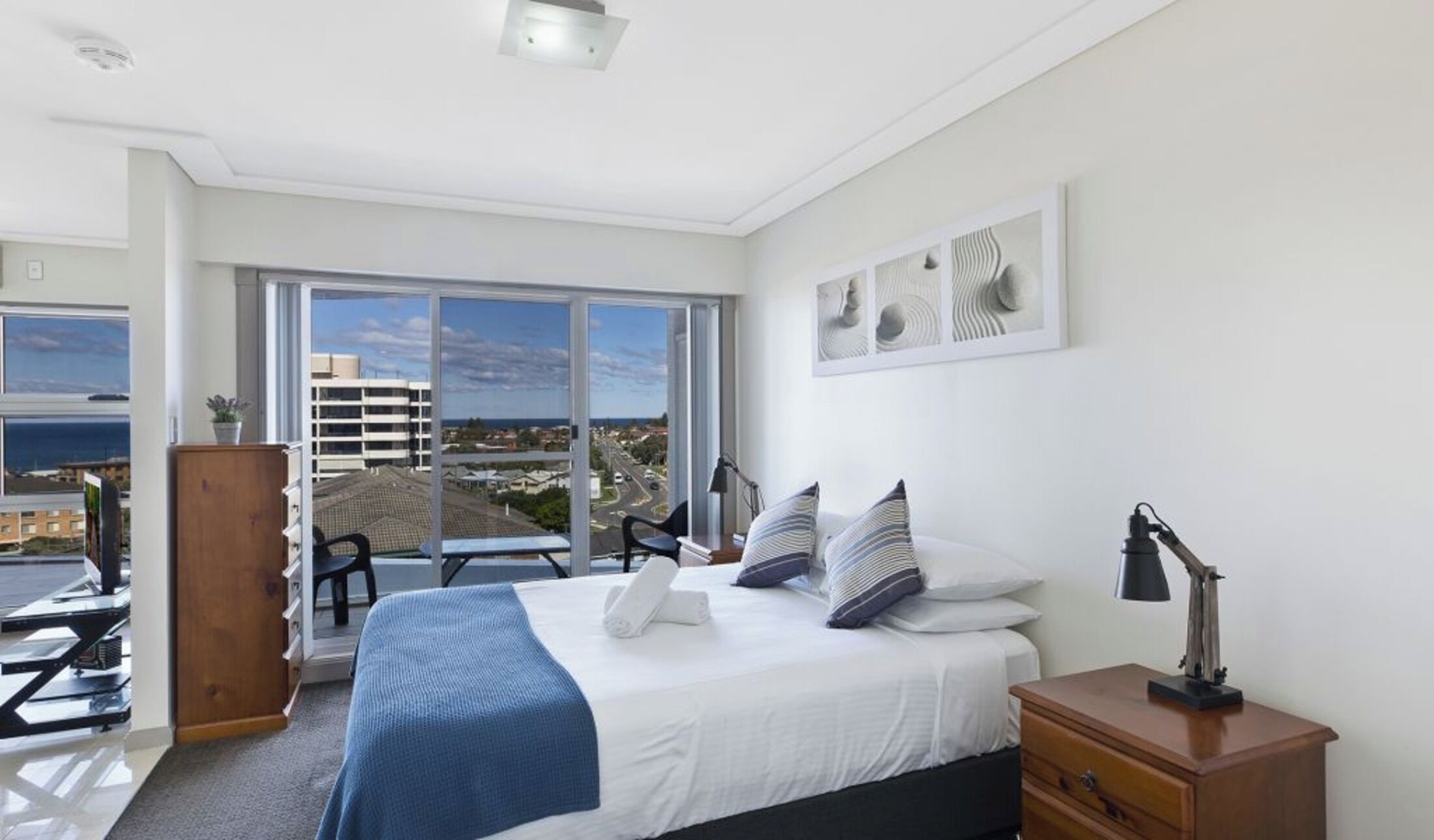 1 slaapkamer, een strijkplank/strijkijzer, wifi, beddengoed