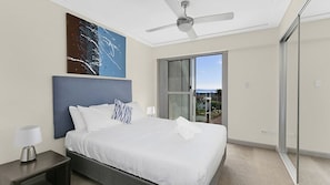 3 bedrooms, WiFi, bed sheets, wheelchair access