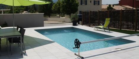 Piscine extérieure, piscine chauffée