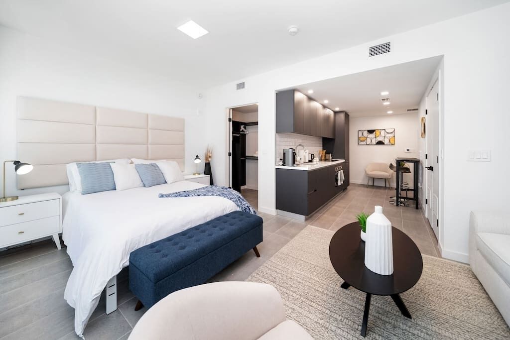 YOTEL PAD - Cozy studio 30th floor Downtown pool & parking