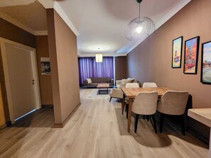 Junior Apartment | Egyptian cotton sheets, premium bedding, individually decorated - Yücemek Apart (Konyaalti)