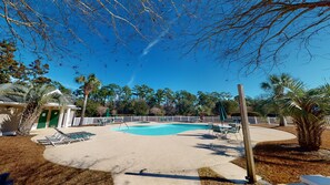 Pool - Pawleys Island Fairway Retreat 3BR Villa (Pawleys Island)