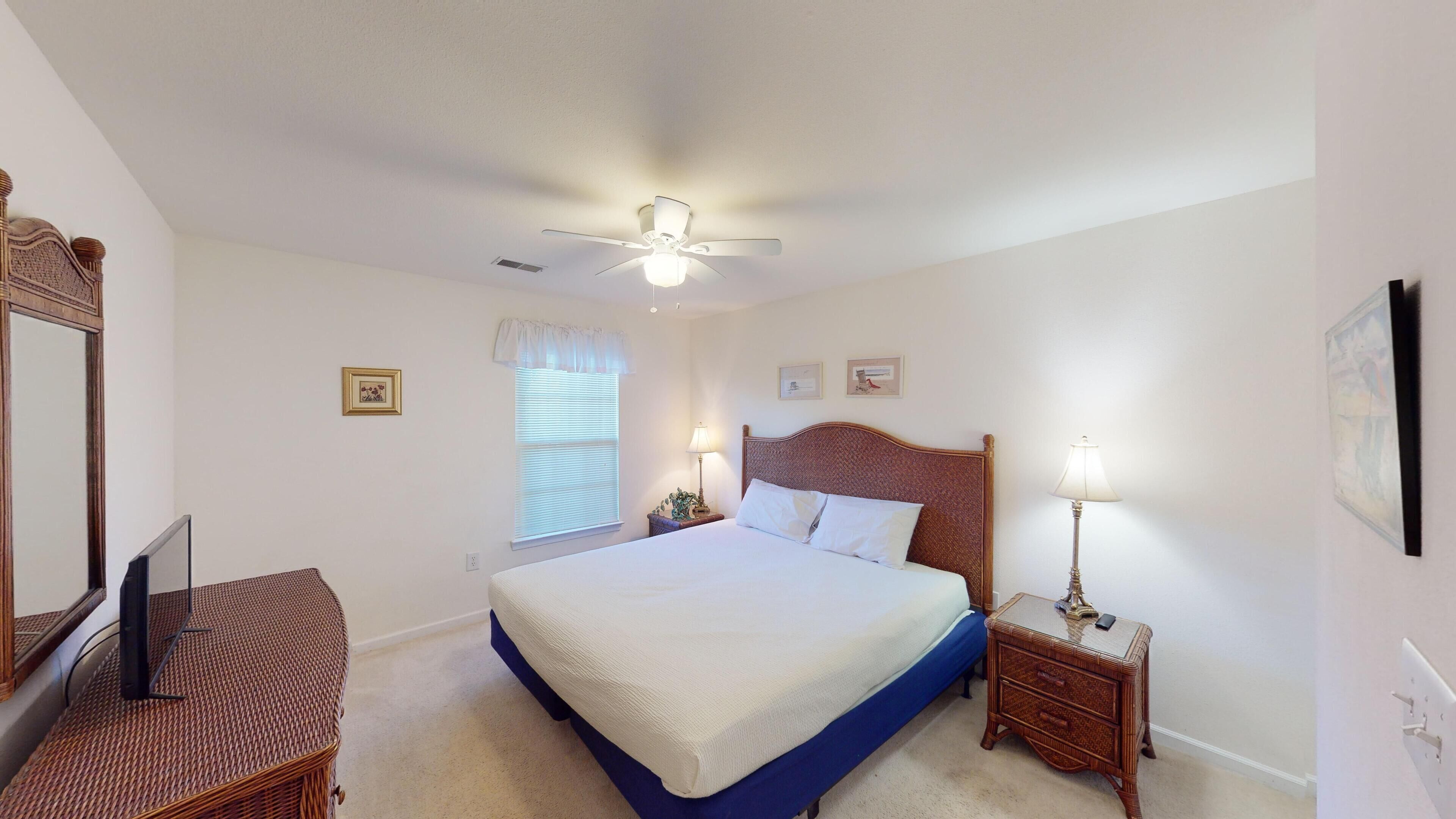 3 bedrooms, internet, bed sheets