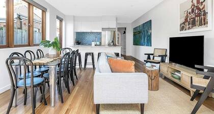 Artscape - Bondi Beach Villa. Luxury family home, steps from all Bondi has to offer!