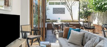 Artscape - Bondi Beach Villa. Luxury family home, steps from all Bondi has to offer!