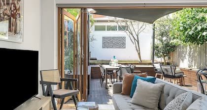 Artscape - Bondi Beach Villa. Luxury family home, steps from all Bondi has to offer!