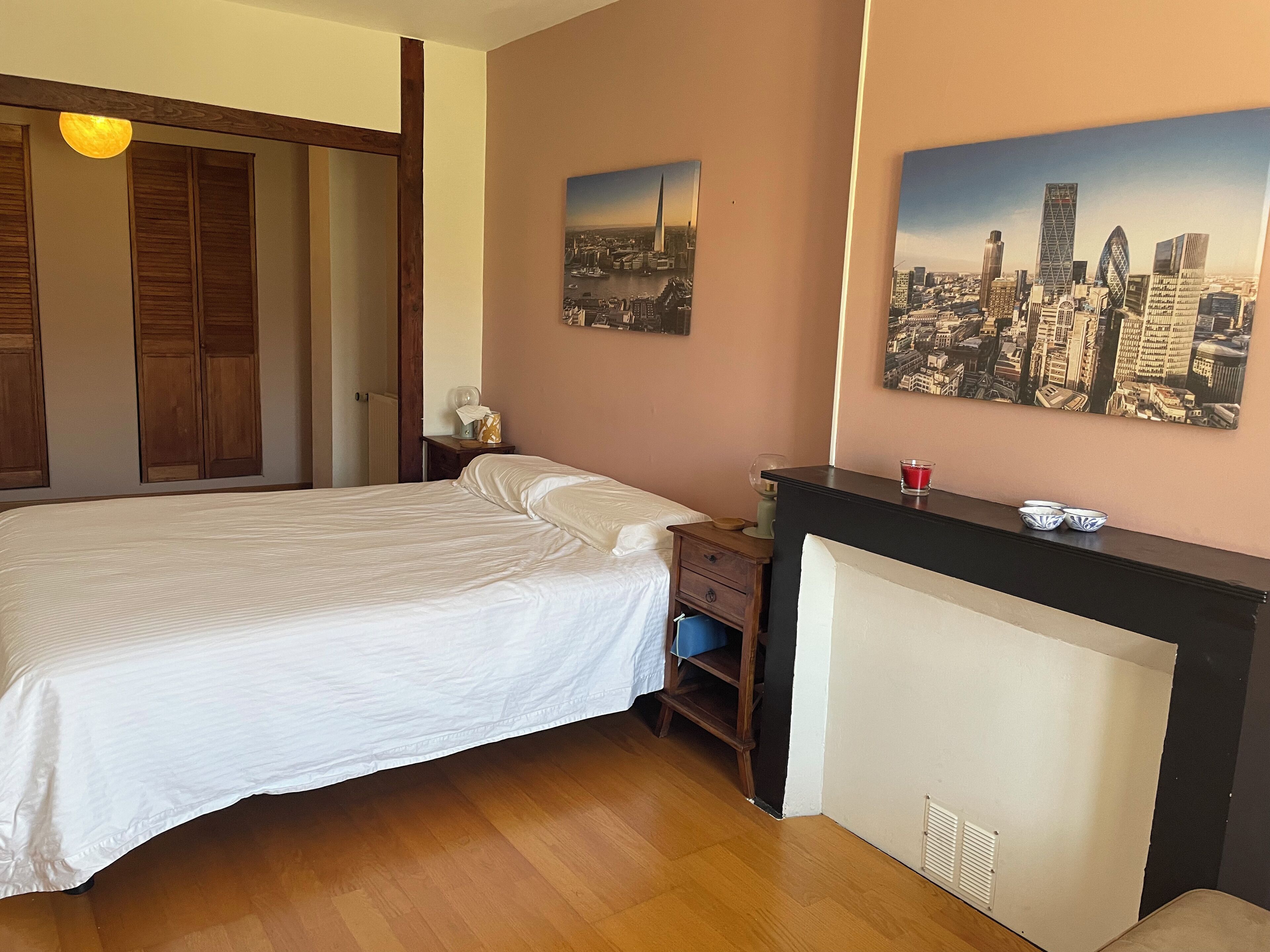 3 多间卧室、办公桌、熨斗/熨衣板、免费 WiFi