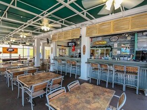 Bar (in der Unterkunft)