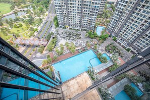 Private pool - LANDMARK 81 LUXURY  (Ho Chi Minh City)