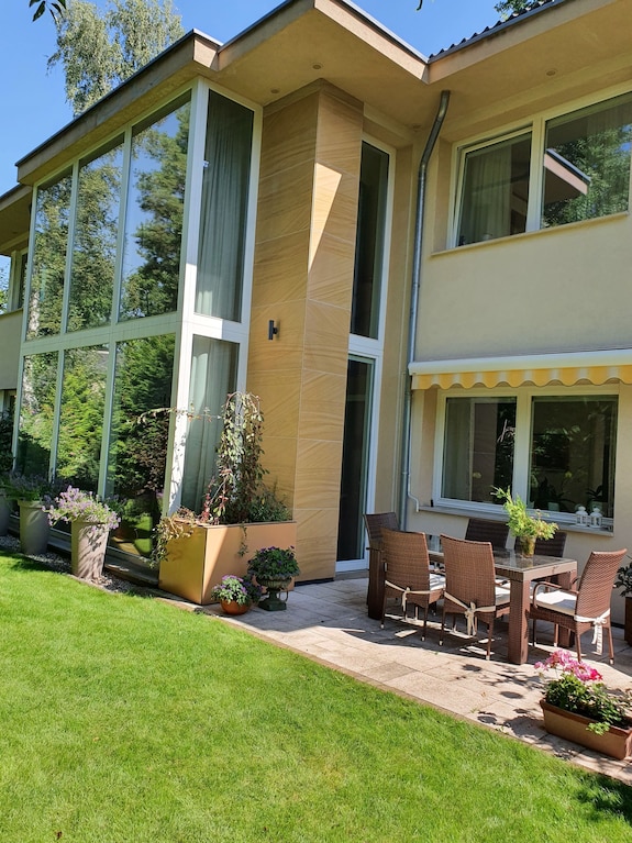 Luxury Apartment In A Closed Area By The Beach And Swimming Pool - Malte
