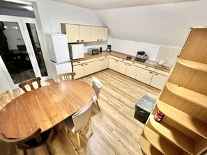 Dining - 2-etagen-wohnung für 15 Gäste (Barwedel)