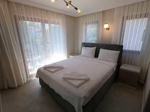 5 soverom, wi-fi (inkludert) og sengetøy