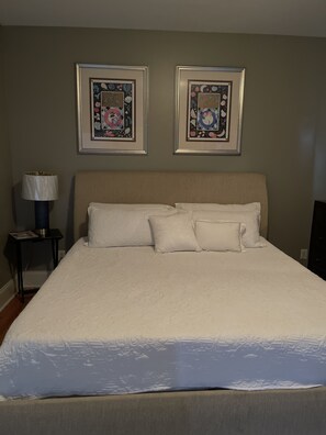 3 bedrooms, iron/ironing board, free WiFi, bed sheets