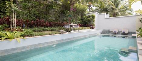 Vil·la estàndard | Piscina privada