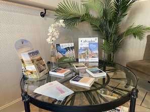 Lobby sitting area - Hôtel de la Plage (Houlgate)
