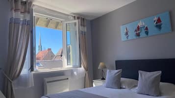 Minibar y caja de seguridad en la habitación