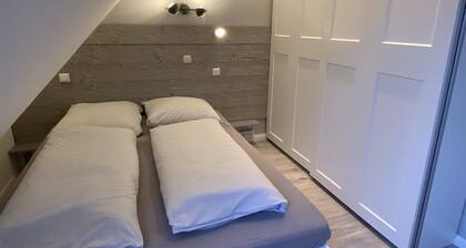 đ Oceanblue: Maisonette apartment with side sea view