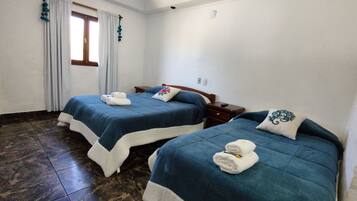 Chambre Triple Standard | Draps fournis