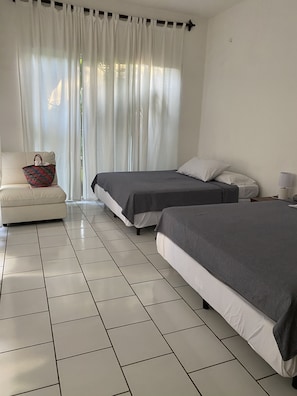 3 quartos, Wi-Fi de cortesia, roupa de cama
