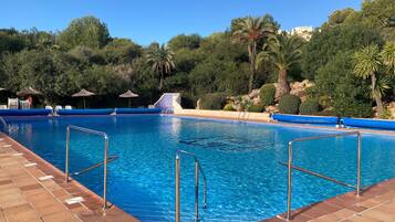 Piscina a l'aire lliure