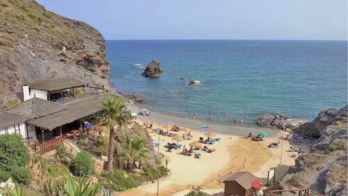 Luxury 2 Bed air conditioned apartment in Bellaluz, 80 yards to pool.