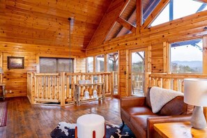 TV, caminetto, studio