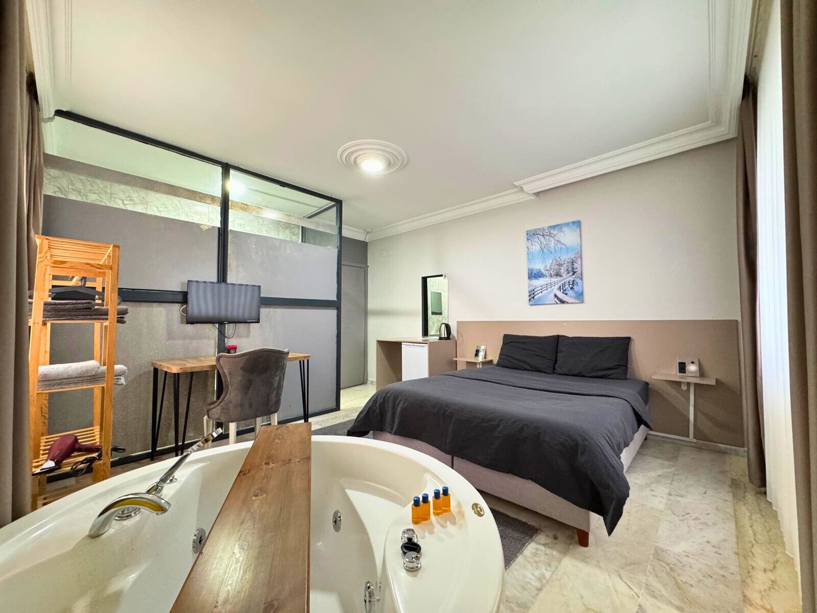 Literie de qualité supérieure, minibar, décoration personnalisée