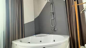 Camera Romantica, 1 camera da letto | Biancheria da letto di alta qualità, minibar, con stile personalizzato