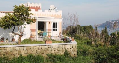 Sea Wind House, in a quiet area very close to the center and the sea