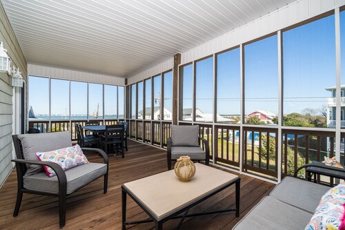 NEW RENTAL - Sound & Ocean View Duplex - 2 Blocks from Beach!