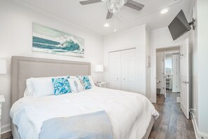 4 bedrooms, WiFi, bed sheets