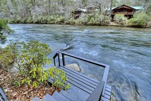 Property grounds - Riverside Hideaway | Free Night Offer! (Blue Ridge)