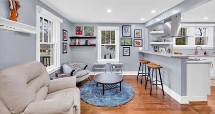 Newly renovated Cozy home with chef kitchen, pretty much fully stocked