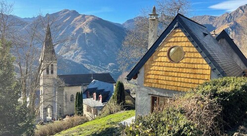 Small house in the heart of the Ossau valley