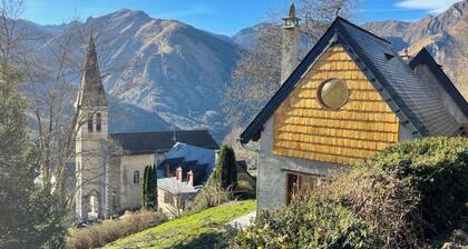 Small house in the heart of the Ossau valley