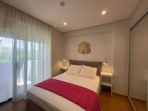 2 bedrooms, desk, free WiFi, bed sheets