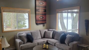 智能电视、立体声音响