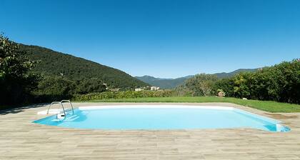 Dans l'arriĂšre pays :Domaine A Presa Appartement Rdc Villa