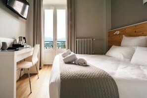Habitación estándar, 1 cama matrimonial | Escritorio, espacio para trabajar con laptop y wifi gratis 