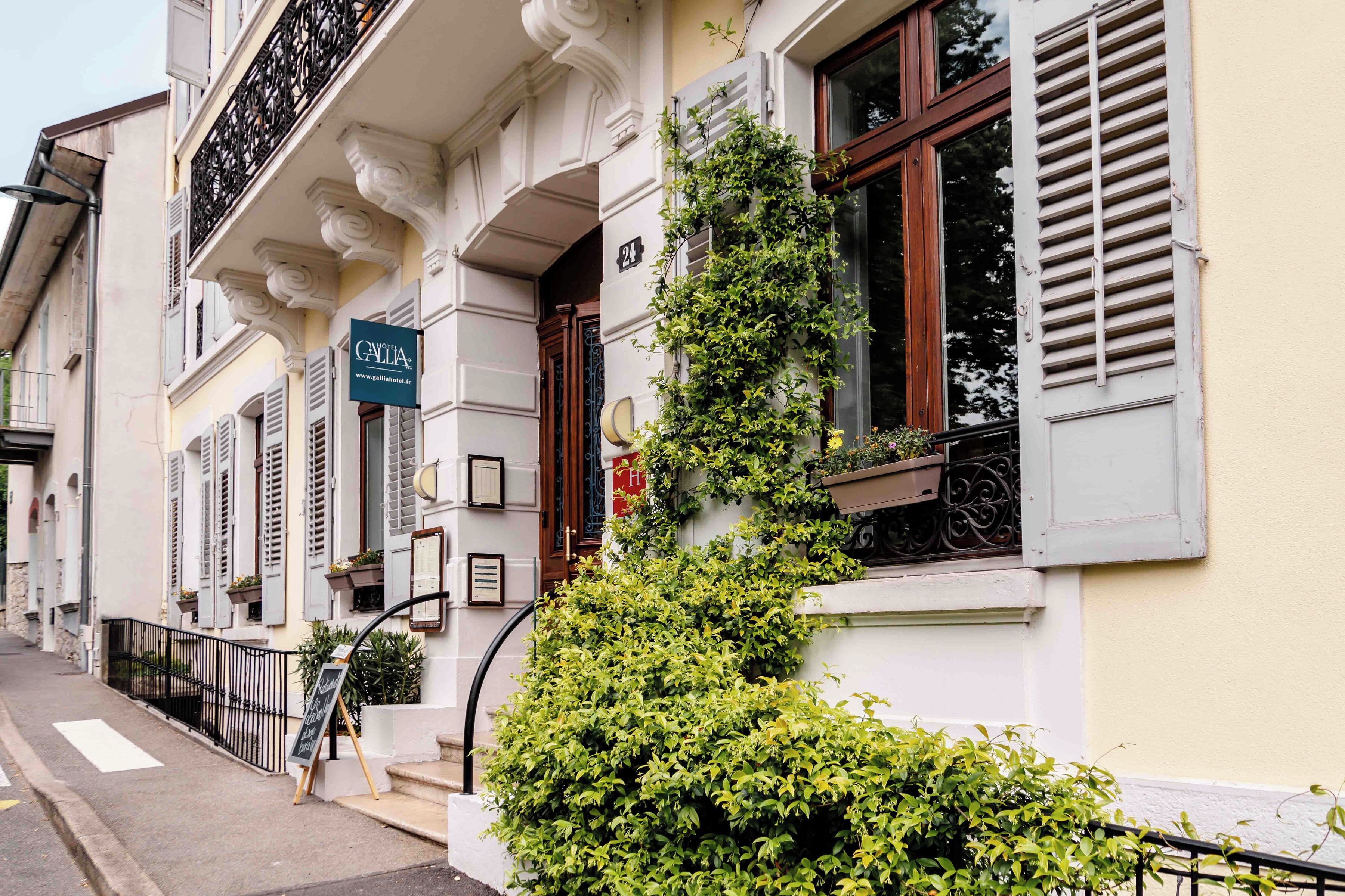 واجهة المنشأة