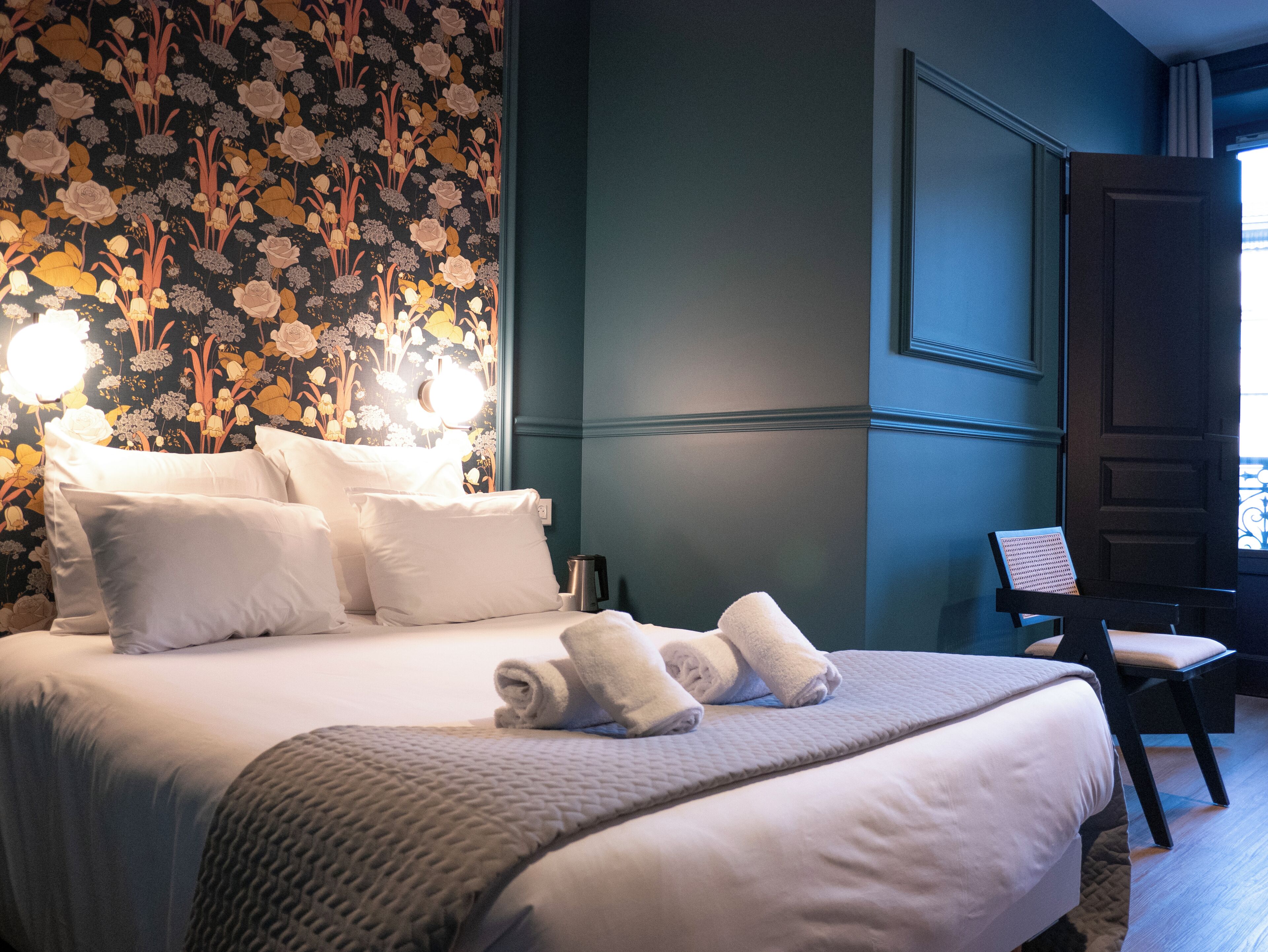 Rom – classic, 1 dobbeltseng | Skrivebord, skrivebord for bærbar PC, wi-fi (inkludert) og sengetøy