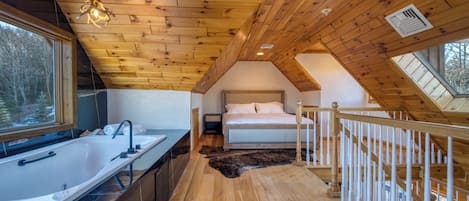 Presidentiële maisonnette, open haard, uitzicht op bergen | 1 slaapkamer, luxe beddengoed, donzen dekbedden