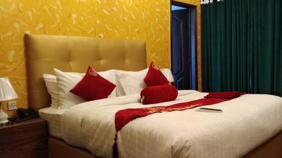 Hotel The Holiday