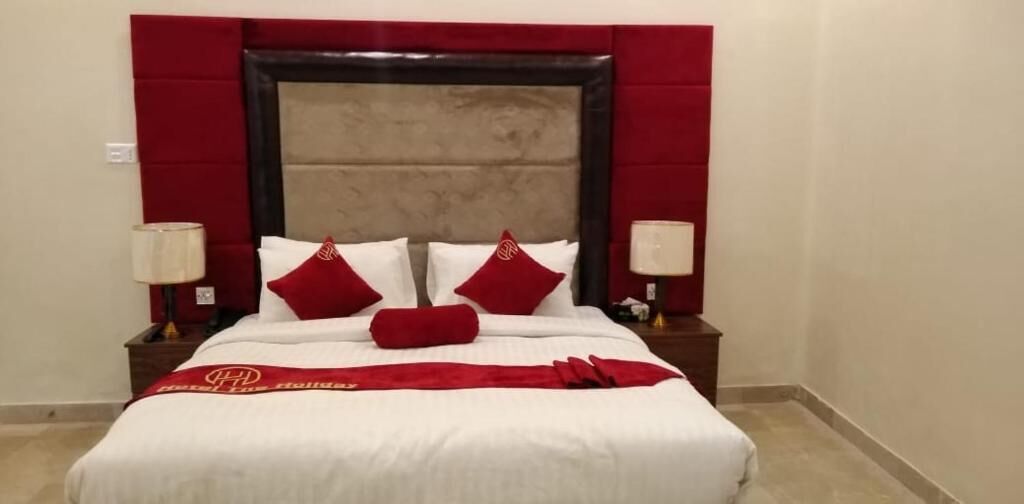 deluxe double or twin room | iron/ironing board, free wifi, bed sheets