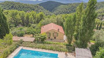 Piscine extérieure, piscine chauffée