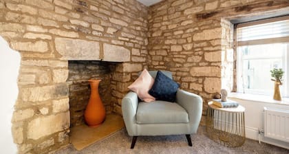 18th Century building in town Perfect 4 Valentines