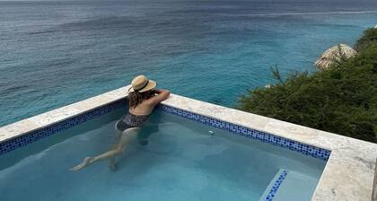 Romantic getaway on the Caribbean with private plunge pool.