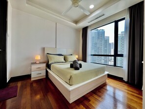 Desk, free WiFi - Casa Residency Apartment  (Kuala Lumpur)